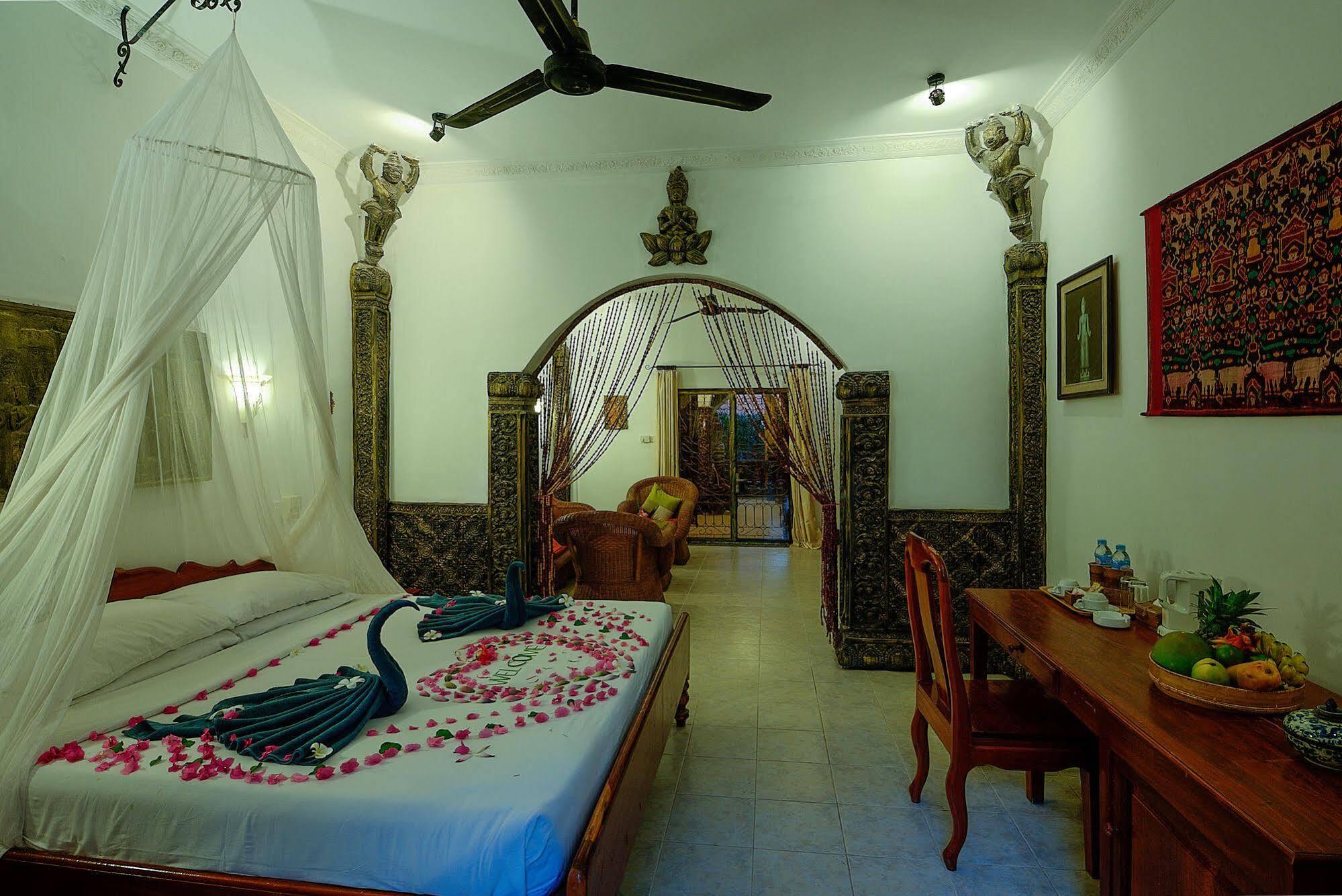 Bopha Siem Reap Boutique Hotel Екстериор снимка